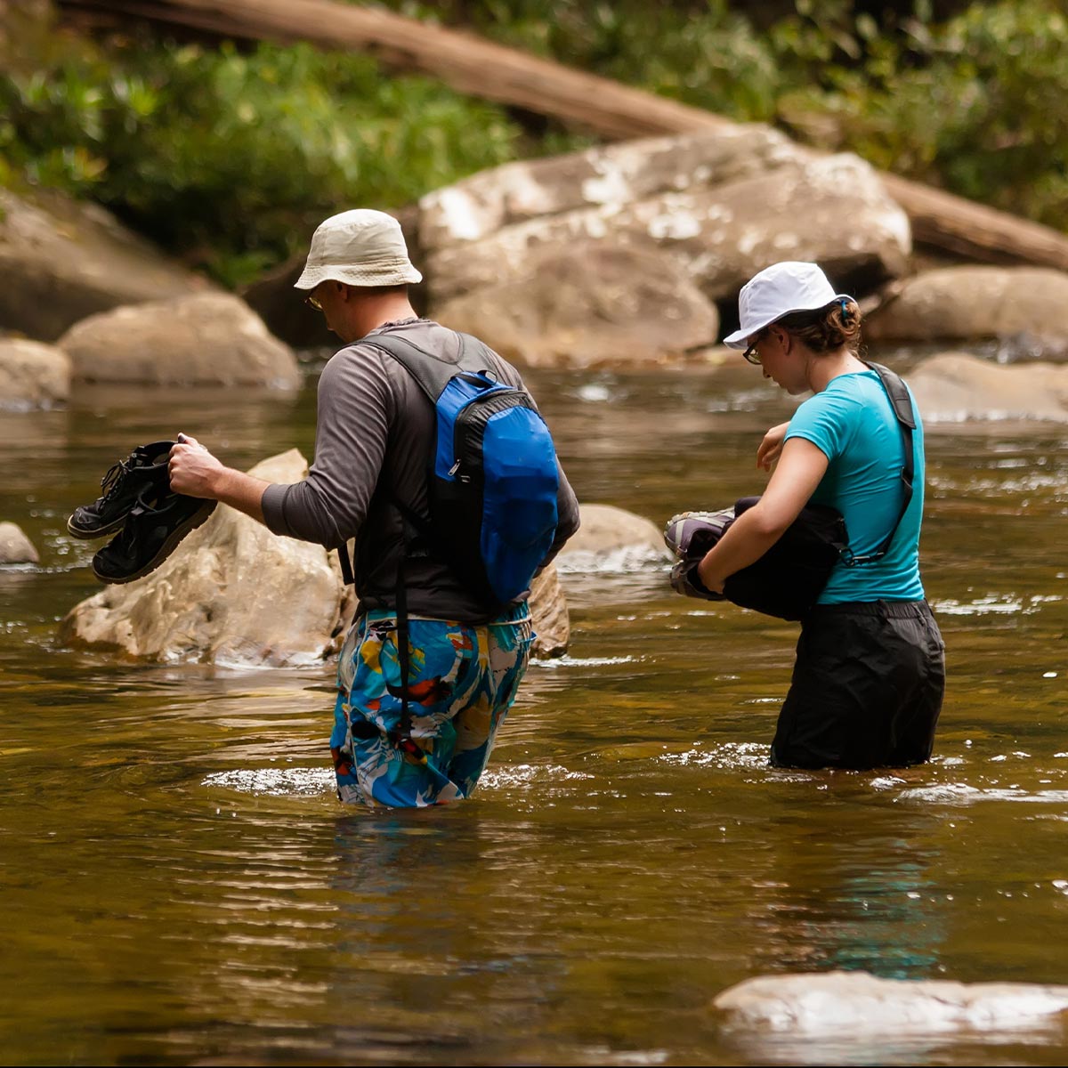 Adventure lovers - Image 2